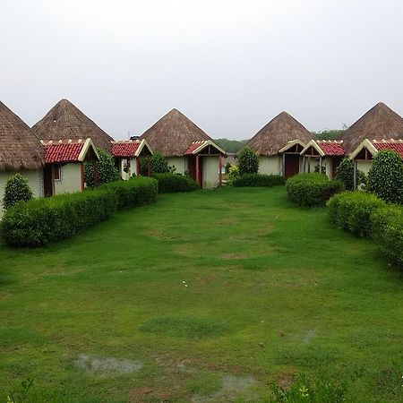 Rann Village Resort Bherandiāla Eksteriør billede