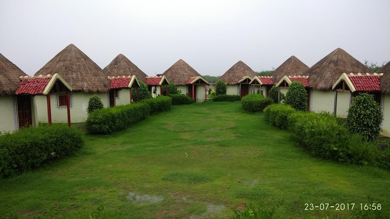 Rann Village Resort Bherandiāla Eksteriør billede